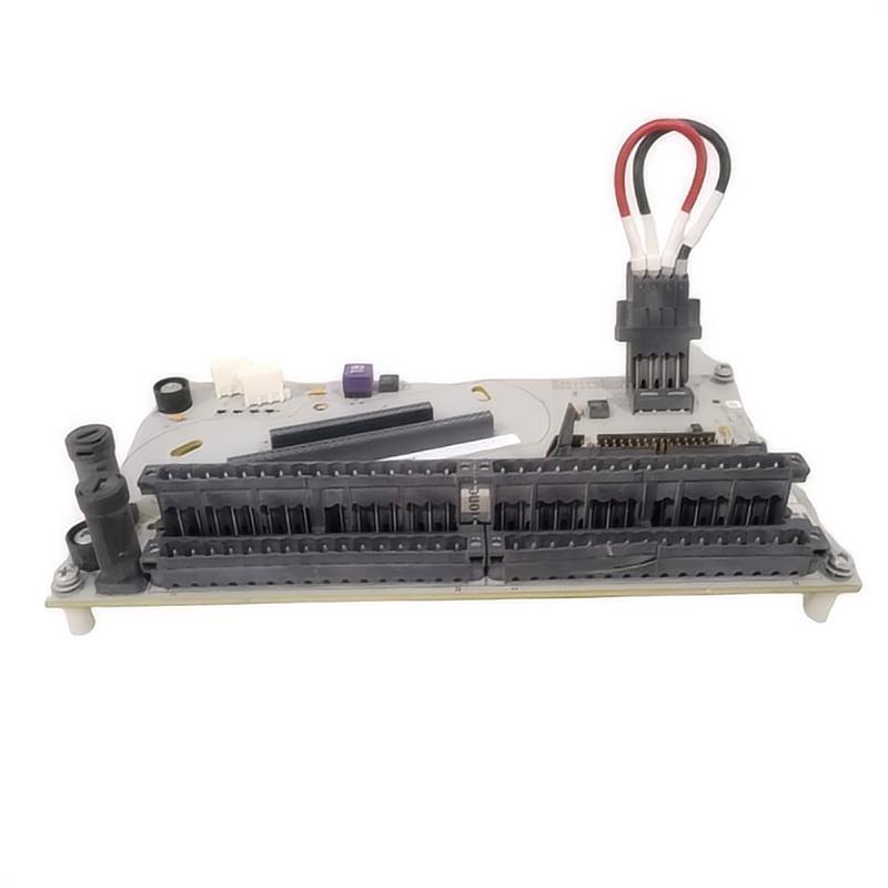 Honeywell CC-TD0B01 51308371-175 Digital Output Module