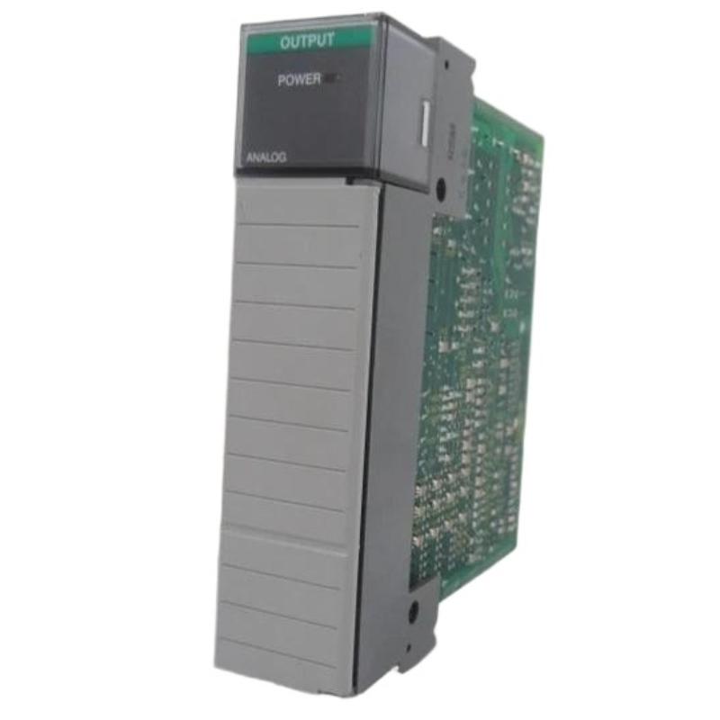 Allen Bradley 1746-NO4V SLC 500 Analog Output Module