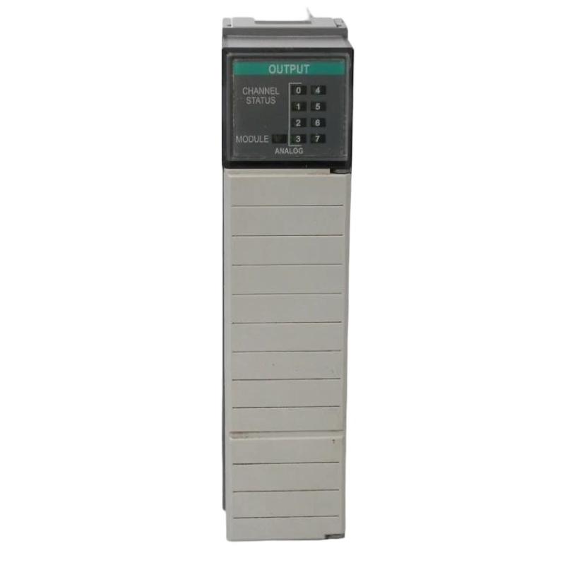 Allen Bradley 1746-NO8I SLC 500 Analog Output Module