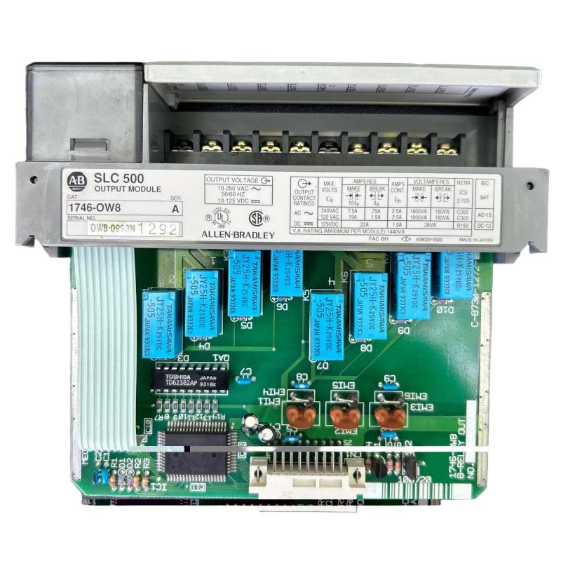 Allen Bradley 1746-OW8 SLC 500 Relay Output Module