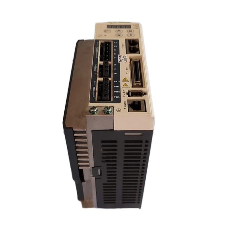 Schneider LXM23AU10M3X Motion Servo Drive