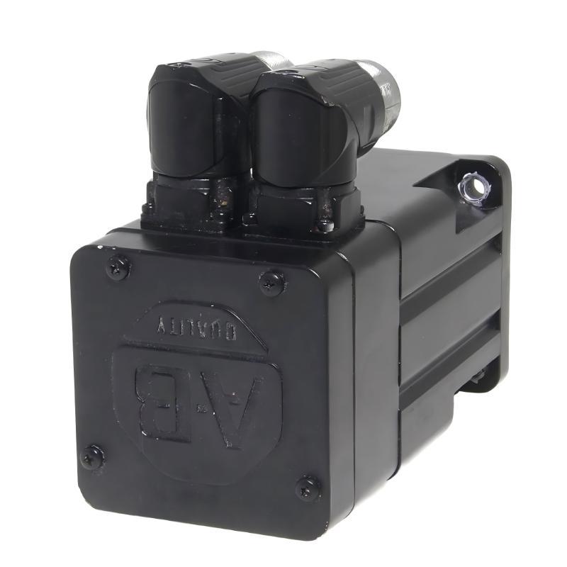 Allen Bradley MPL-B220T-HJ72AA Servo Motor