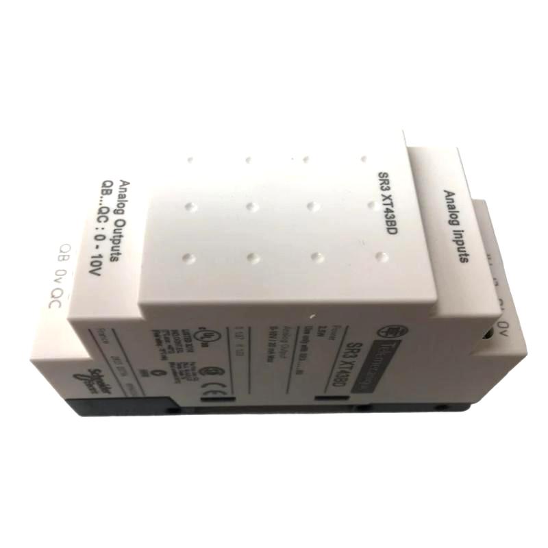 Schneider SR3XT43BD Analog I/O Extension Module