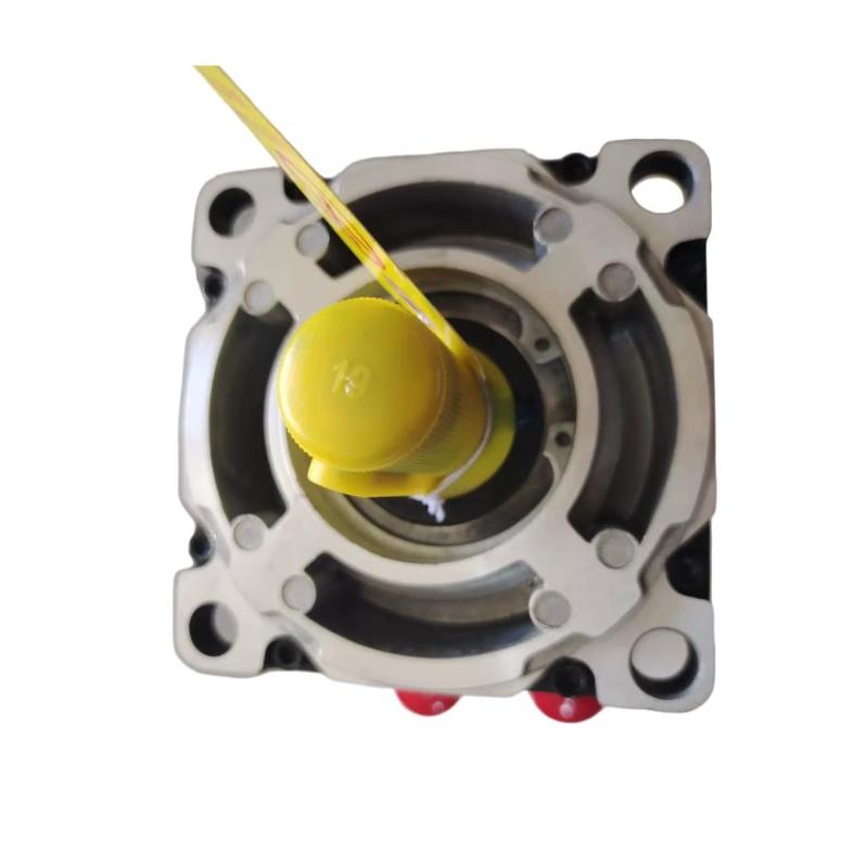 Allen Bradley MPL-A330F-M-X212 Servo Motor