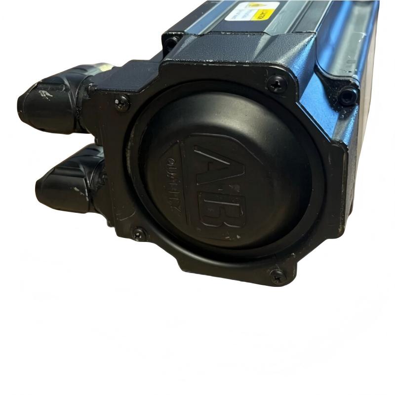 Allen Bradley MPL-B420P-HK72AA Servo Motor